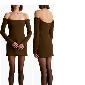 【送料&関税込】Khaite Ivory Wool Octavia Mini Dress KHAITE Octavia off-the-shoulder wool-crepe mini dress | NET